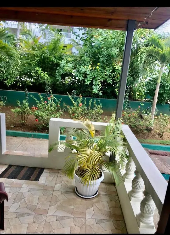 Appart hôtel Negril Beach Club Condos J11